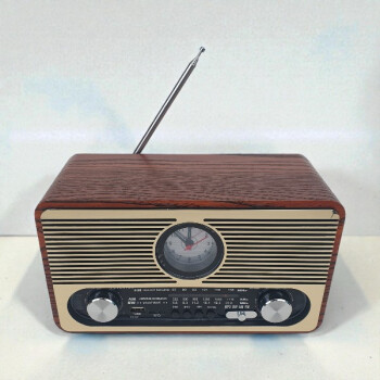 Everton Rt-566 Saatli Bluetooth’lu Şarjlı Radyo