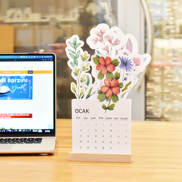 Kişiye Özel Masa Takvimi Özel Kesim