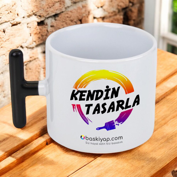 Kişiye Özel Baskılı Siyah Kulplu T Latte Fincanı - Görsel 1