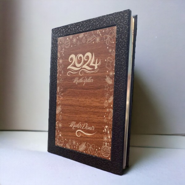 İsim Ve Logo Baskılı Lazer Kazıma 2024 Ajanda