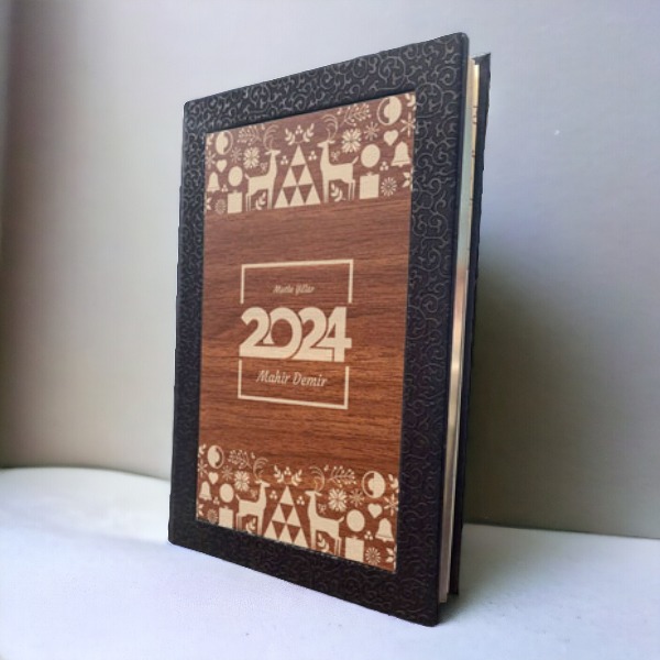 İsim Ve Logo Baskılı Lazer Kazıma 2024 Ajanda