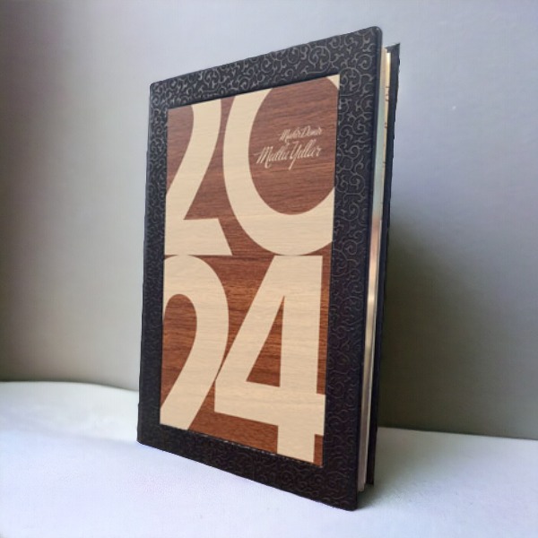 İsim Ve Logo Baskılı Lazer Kazıma 2024 Ajanda