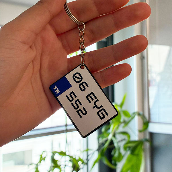 Yeni Motor Hediyesi Plaka Anahtarlık görsel