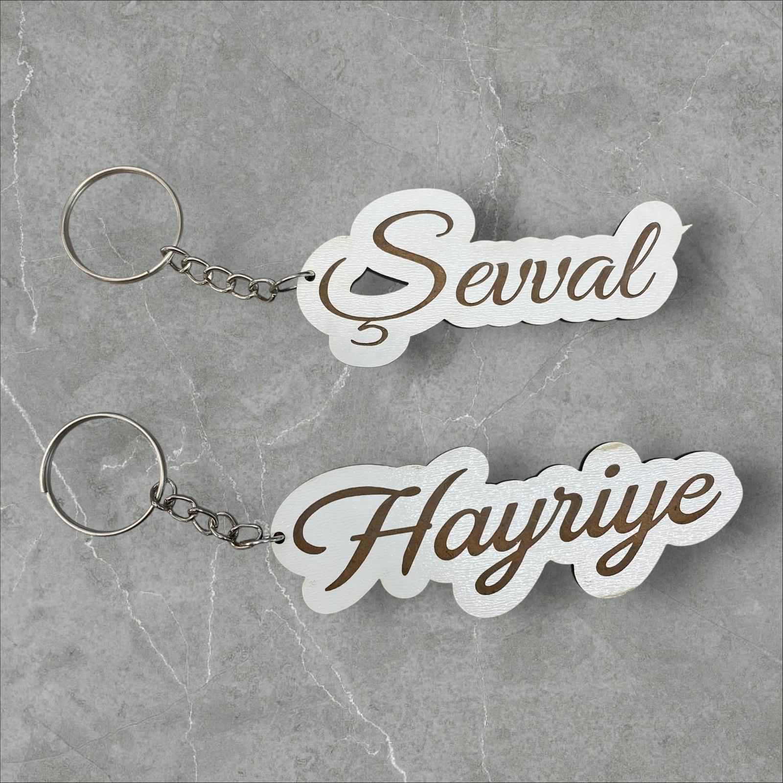 Kişiye Özel İsim Kazıma Ahşap Anahtarlık görsel