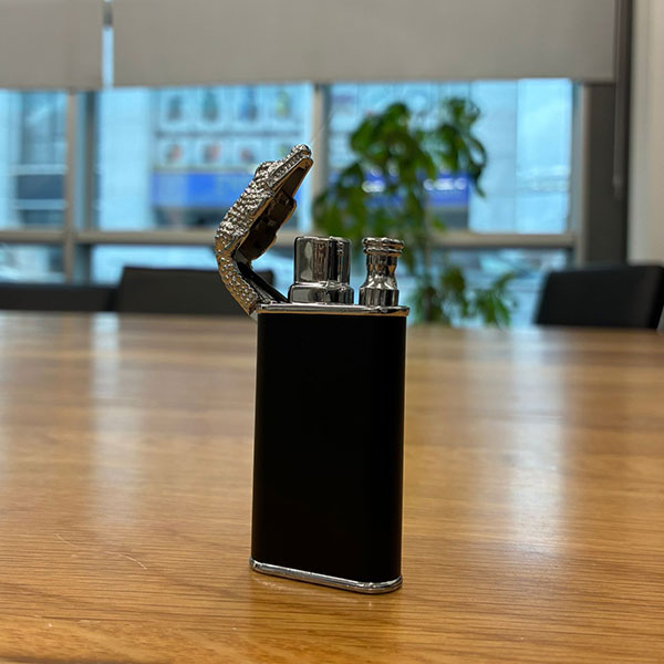 Kişiye Özel Timsah Başlı Çakmak - Gümüş görsel