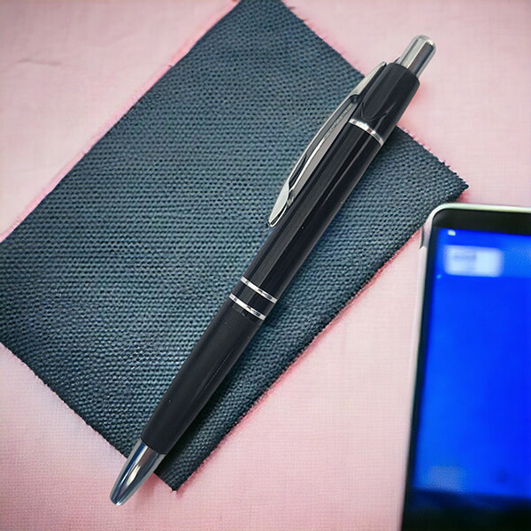 Kişiye Özel Silikon Detaylı Lazer Kazıma Tükenmez Kalem görsel