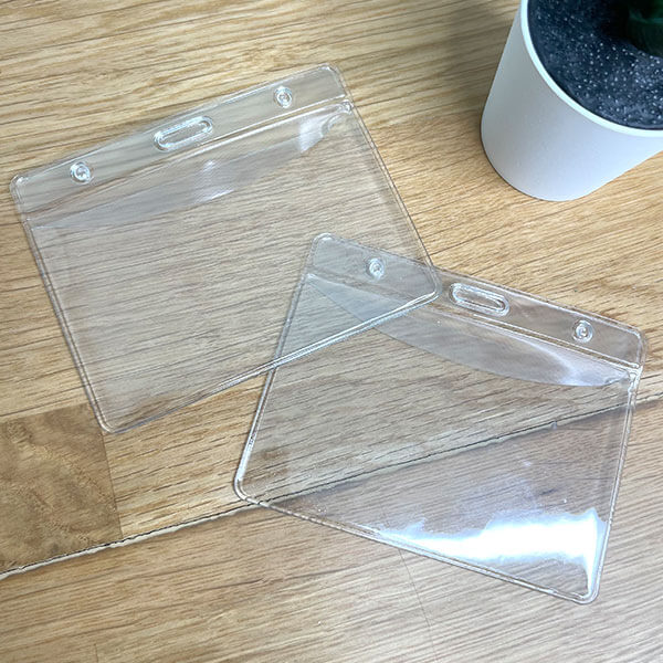 Dik Plastik Yaka Kartı görsel