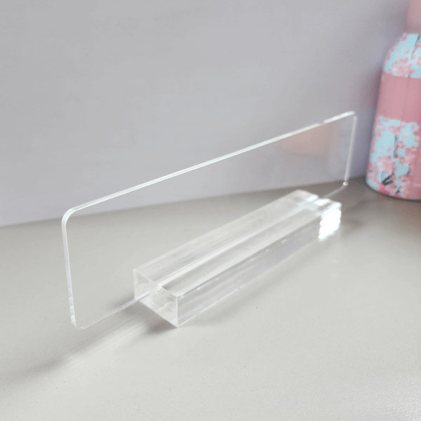 Kişiye Özel Şeffaf Altlıklı Akrilik Masa Üstü İsimlik