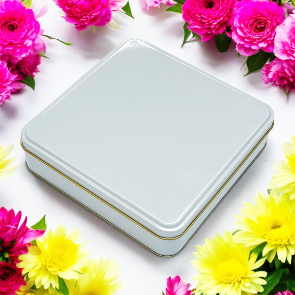 Baskılı Hediye Teneke Kutu 192X192X45 Mm görsel