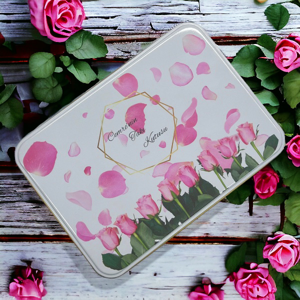 Baskılı Hediye Teneke Kutu 190X135X45Mm görsel