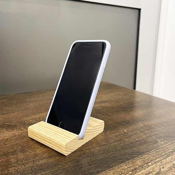 Ahşap Telefon Tutacağı