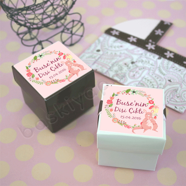 Çiçek Çerçeveli online tasarla