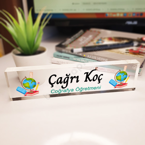 Coğrafya Öğretmeni - Kişiye Özel Akrilik Masa Üstü İsimliği online tasarla