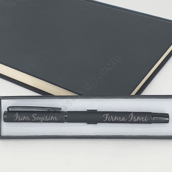 İsme Özel Siyah Kalem online tasarla