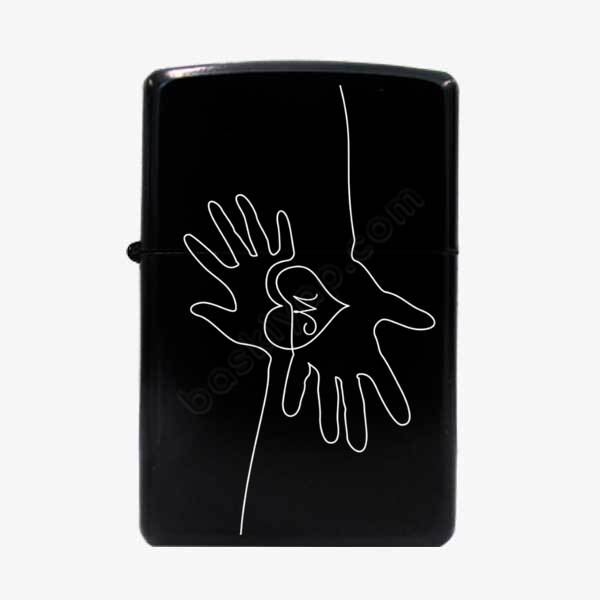 Kalp Tutan Eller Tasarımlı Çakmak online tasarla