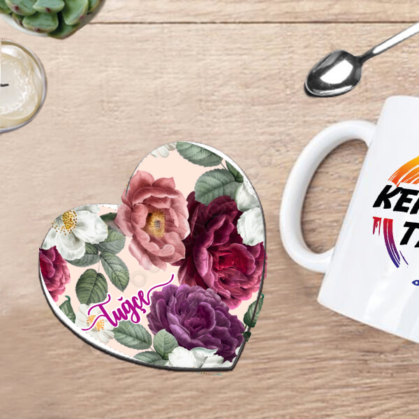 Kişiye Özel Çiçek Desenli Kalpli Bardak Altlığı online tasarla