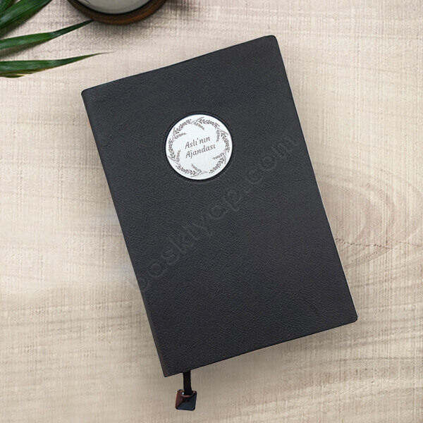 Kişiye Özel Madalyon Plakalı Defter online tasarla