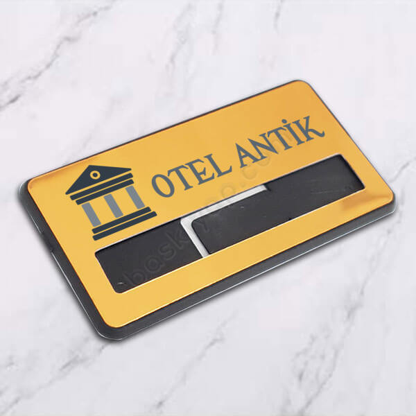 Otel Tasarımlı Mıknatıslı, İğneli İsimlik online tasarla