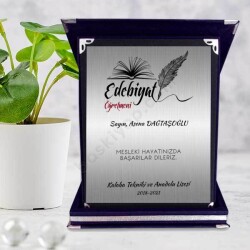 Edebiyat Öğretmenine Özel Lacivert Plaket online tasarla