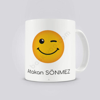 Göz Kırpan Emojili Kupa online tasarla