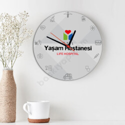 Hastane Tasarımlı Ahşap Daire Duvar Saati online tasarla