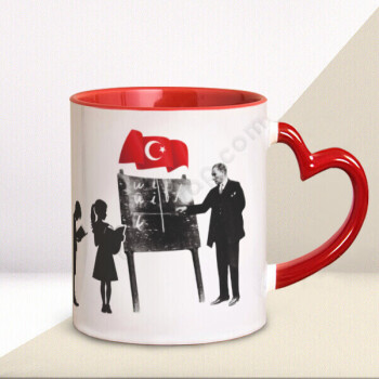 Öğretmenler Günü Temalı Kalp Kulplu Kupa Bardak online tasarla